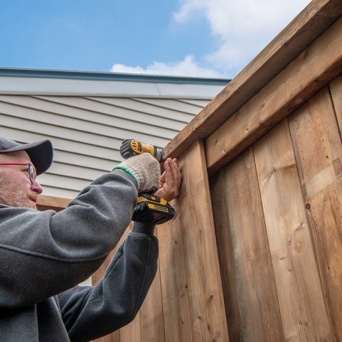 wooden_fence_installation